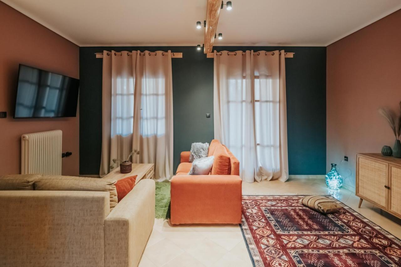 Kalavrita Krinides Apartment And Attics Esterno foto