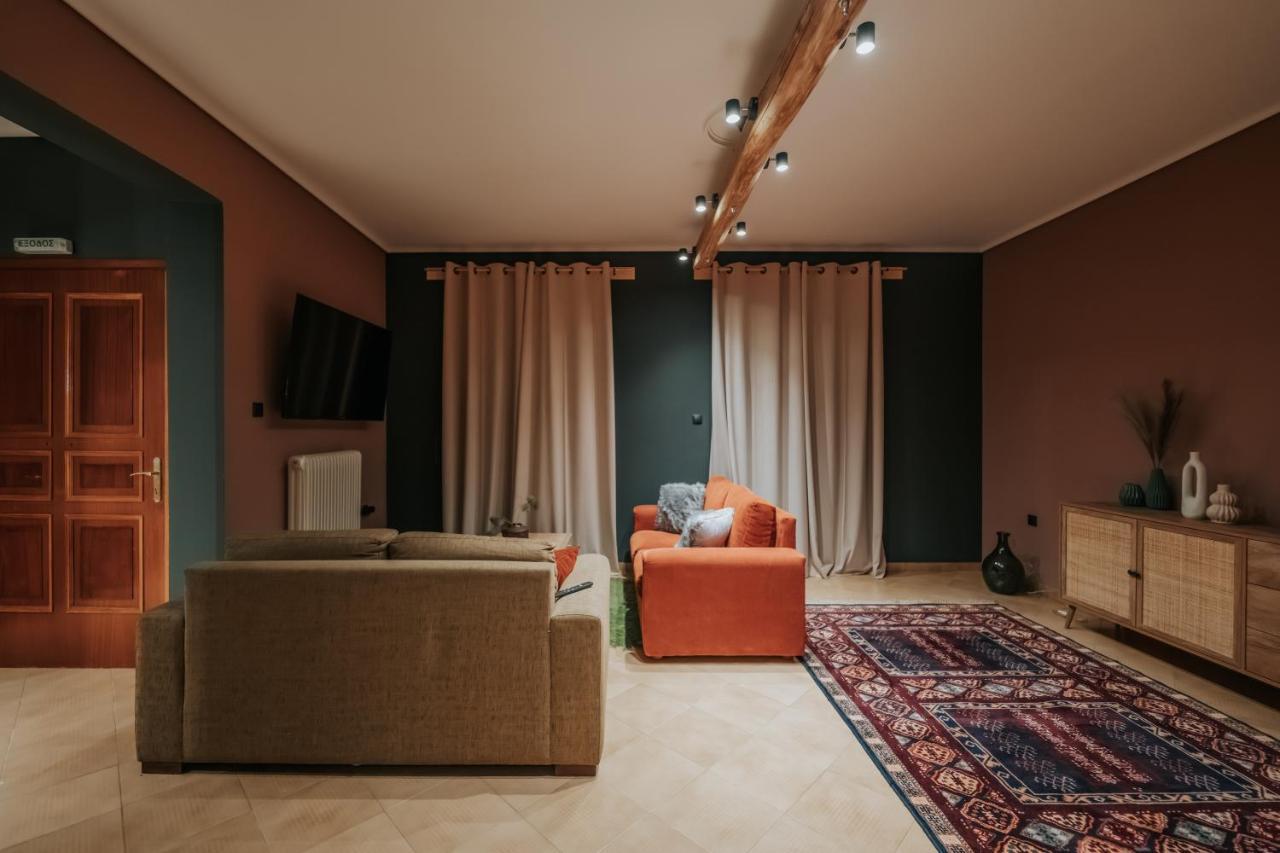 Kalavrita Krinides Apartment And Attics Esterno foto