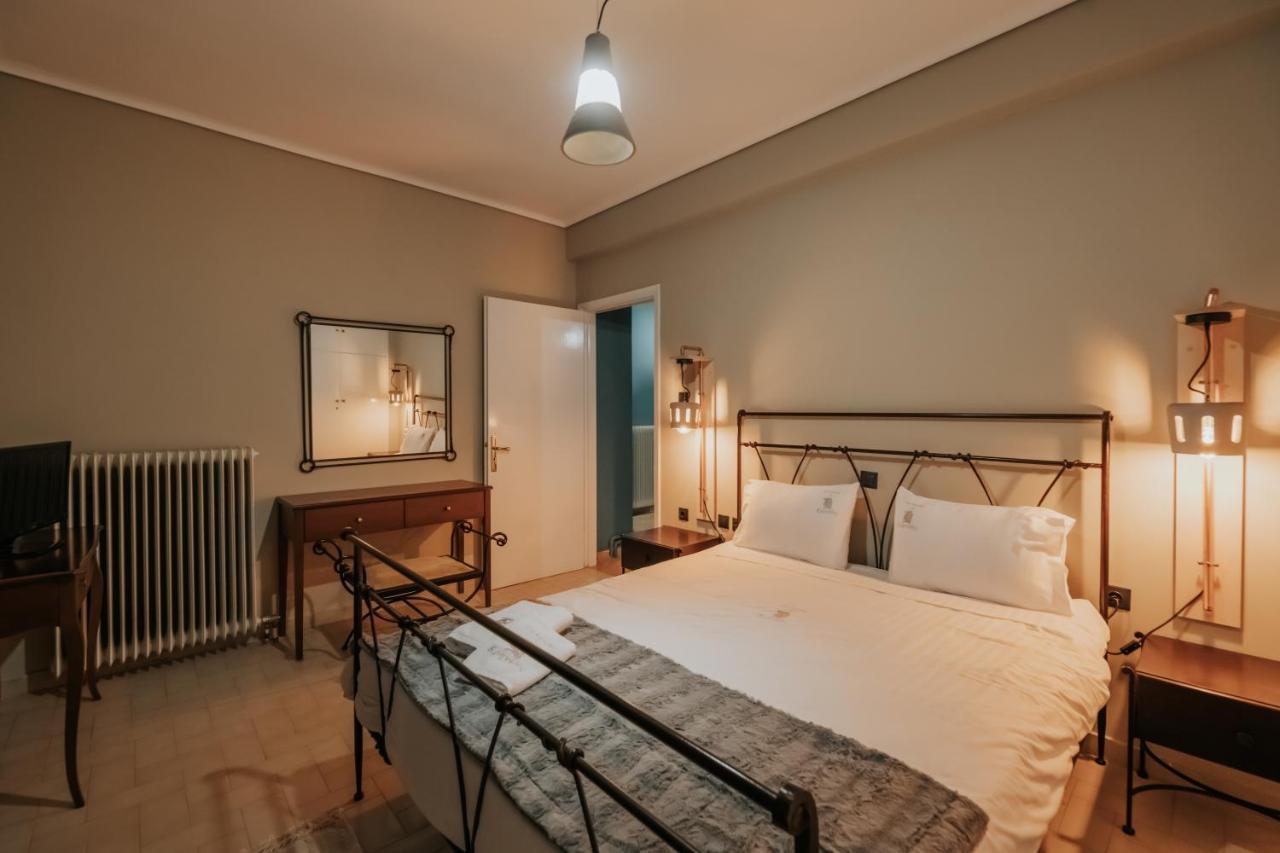 Kalavrita Krinides Apartment And Attics Esterno foto