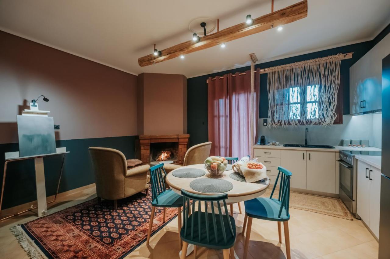 Kalavrita Krinides Apartment And Attics Esterno foto